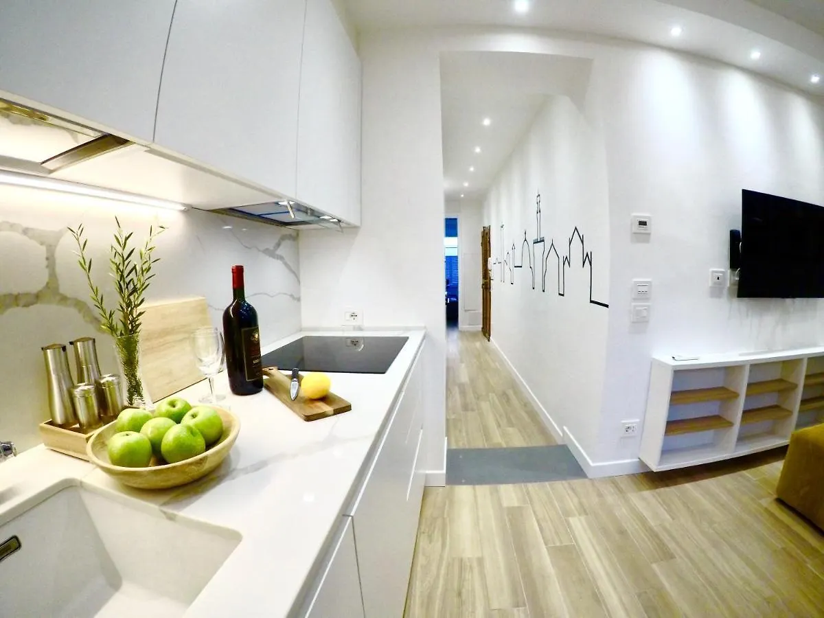 Nr8 - Santa Croce Apartment Florence